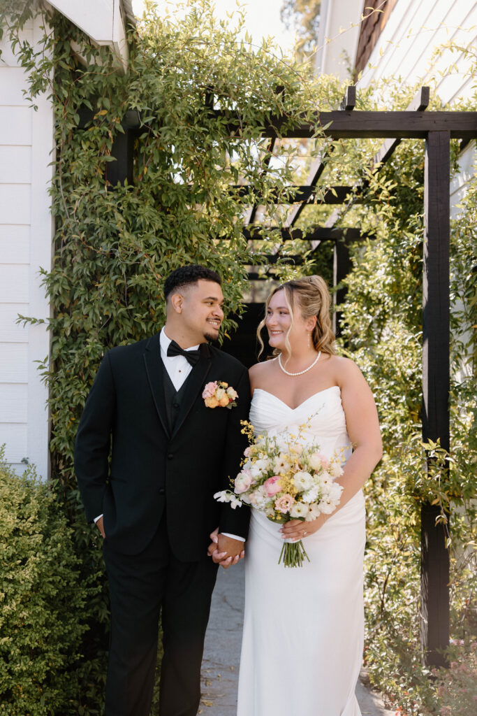 Fall wedding at Meadows at Mossy Oak in Cleveland Georgia